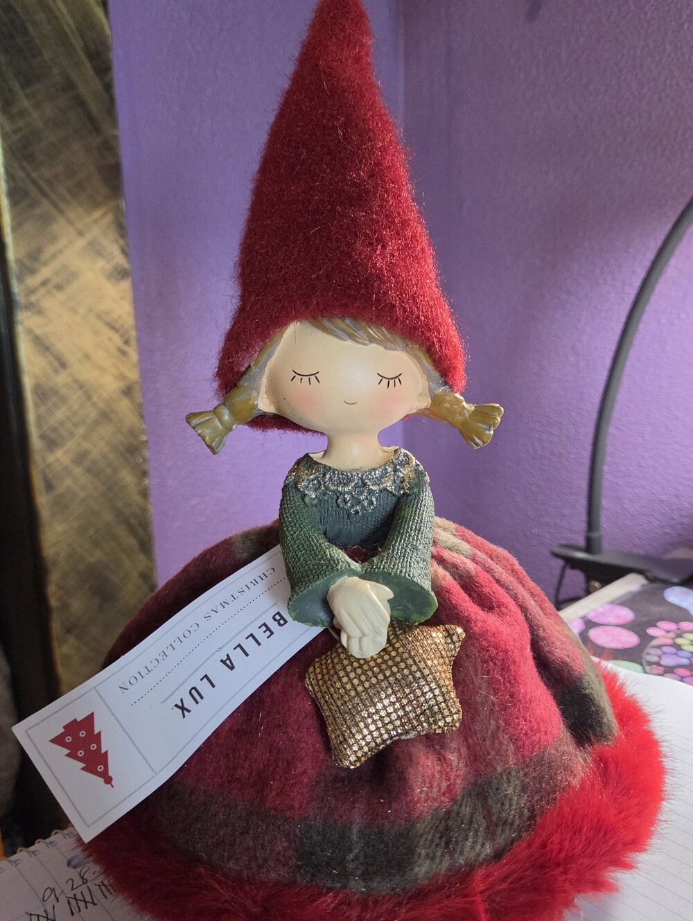 🎄 NWT Bella Lux Christmas Collection Gnome Girl Figurine 🎄